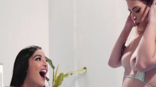 Euro shemale obtains her dick venerated by her friend