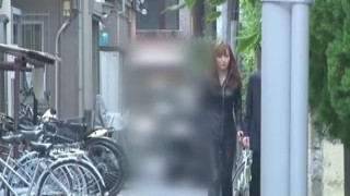 Yui Igawa Gets Fucked By Stranger in a Toilet