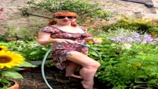 Red-XXX - Lady Garden