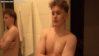 syndicete - Сourier Fucked the Girl in the Shower ｜ Syndicete