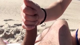 kiss1couple - Make him cum in a desert beach