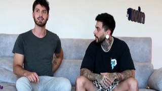 Matheus Castro - Francesa Da Bunda Grande Fodendo Com Dois Amigos - Menage E Dupla Penetração