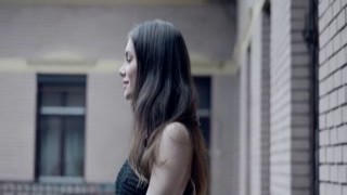 Liz Ocean - Poised Grace