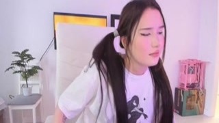 Blonde slutty flatmate Taylor Tilden fucks one more person