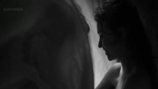 Natalia de Molina & Greta Fernández - Elisa y Marcela (2019)