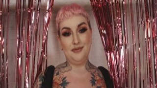 Galda Lou - Tis the Season (nothingbutcurves)