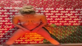 Fansly - @Alexxxeeeof - Creamy stand up dildo fuck, double view wich one is the best Its my birthday