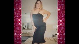 Golden-haired slut Victoria White imagines cunnilingus and dick by the pool