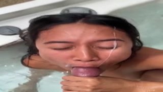 Isla hot sex in the jacuzzi (1440)