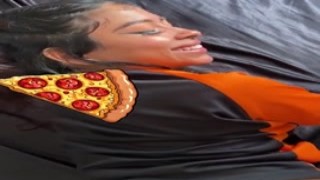 Yaresita Small - Pedí Una Pizza y Terminé Culiandome a La Repartidora_Fredy 3X_1080p