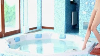 Lucy Wilde - Whirlpool Solo