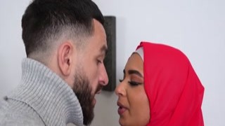 Finally I fucked my hijab babe girlfriend!