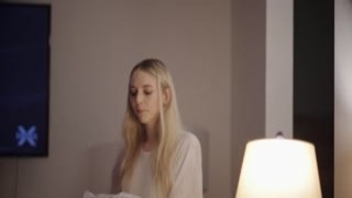 Lily was on a bad date with a real turd