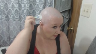 sexy mature submissive camgirl thesweetsav shaving her head smooth