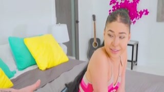 Greedy for orgasm milf Juelz Ventura offers young dude with a remarkable blowjob