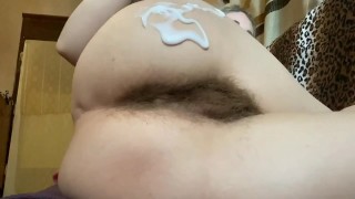 Jaw going down brunette babe finger fucks her yummy shaved pussy